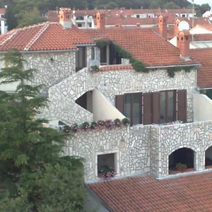 Appartement Collins, Pula